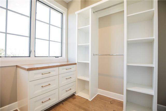 4111 S Champions Drive, Rogers, AR 72758