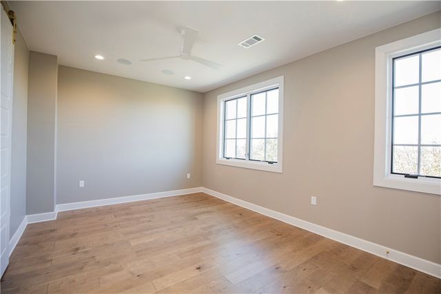 4111 S Champions Drive, Rogers, AR 72758