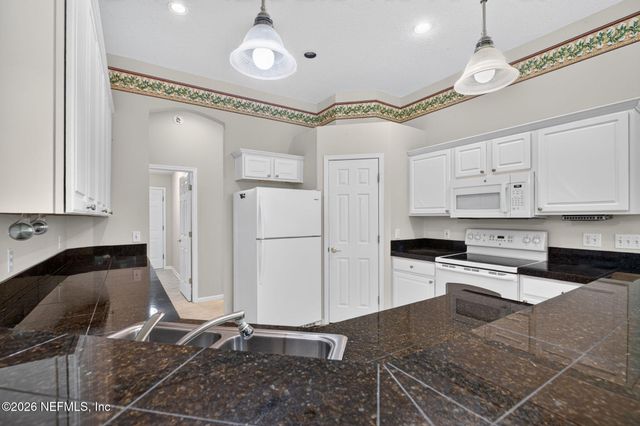 7891 TIMBERLIN PARK Boulevard, Jacksonville, FL 32256