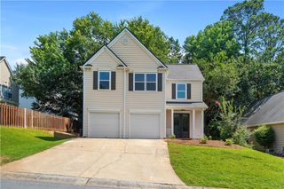 2003 Crestview Way, Woodstock, GA 30188