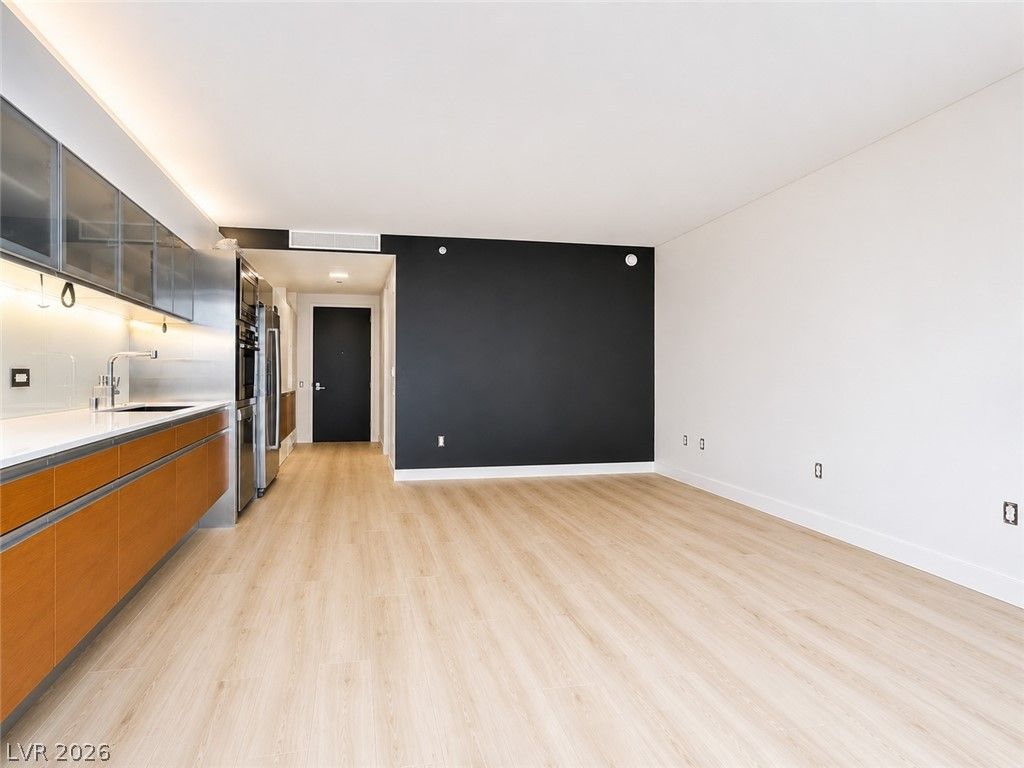 3722 Las Vegas Boulevard 1110, Las Vegas, NV 89158 — exterior