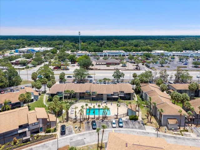 6332 NEWTOWN CIRCLE 32B5, Tampa, FL 33615
