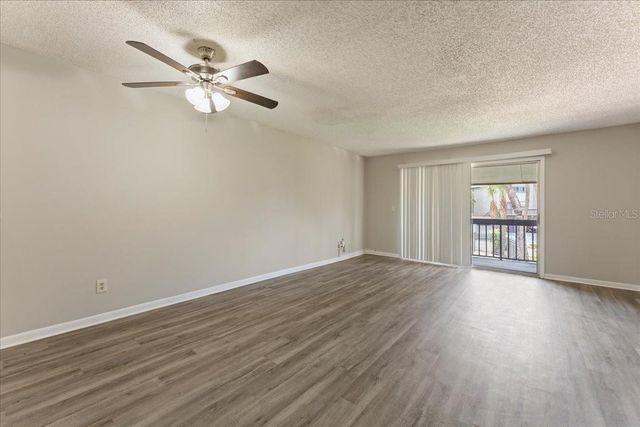 6332 NEWTOWN CIRCLE 32B5, Tampa, FL 33615
