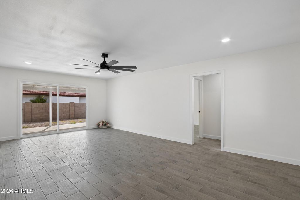 839 S SARANAC Avenue, Mesa, AZ 85208 — photo 3