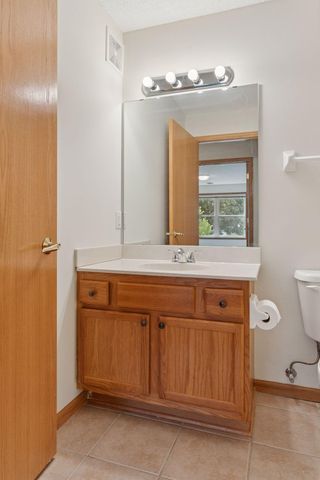 2231 Penn Place 209, North Saint Paul, MN 55109