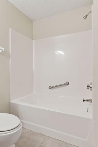 2231 Penn Place 209, North Saint Paul, MN 55109