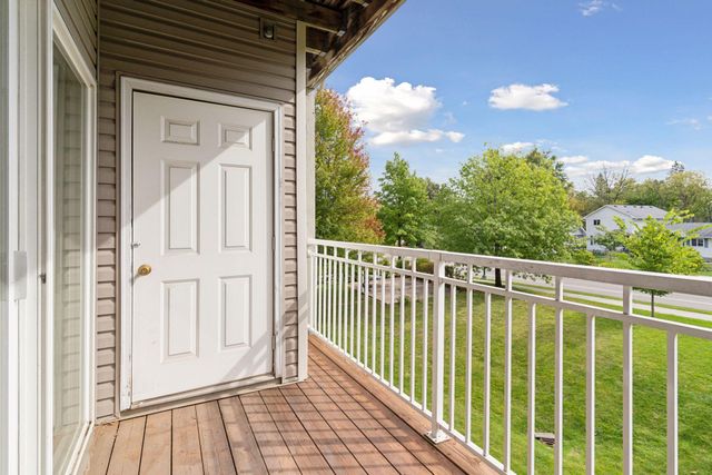 2231 Penn Place 209, North Saint Paul, MN 55109