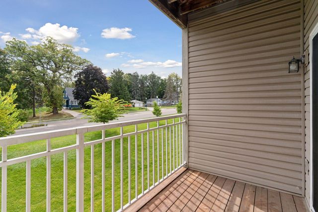 2231 Penn Place 209, North Saint Paul, MN 55109