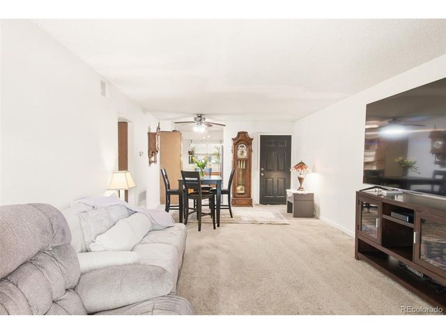 318 Wright St 104, Lakewood, CO 80228