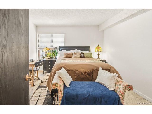 318 Wright St 104, Lakewood, CO 80228