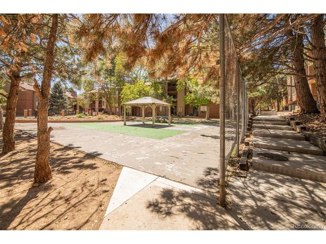 318 Wright St 104, Lakewood, CO 80228