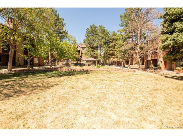 318 Wright St 104, Lakewood, CO 80228