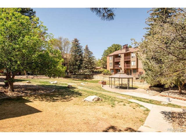 318 Wright St 104, Lakewood, CO 80228