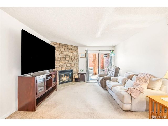 318 Wright St 104, Lakewood, CO 80228