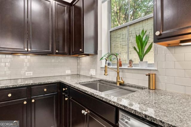 454 Cranleigh Ridge SE, Smyrna, GA 30080