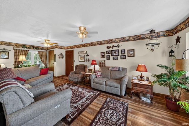 21660 Osborne Road, Lakeville, IN 46536