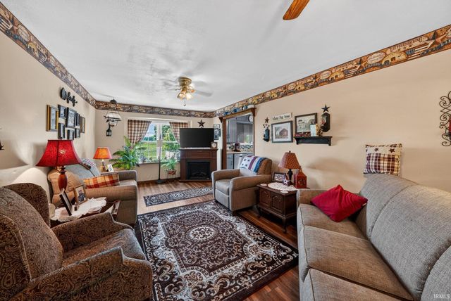 21660 Osborne Road, Lakeville, IN 46536