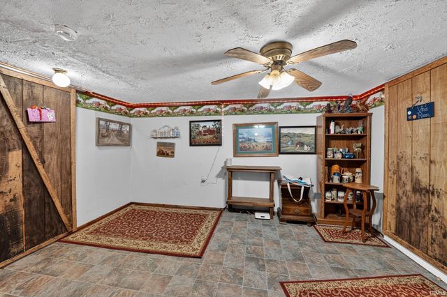 21660 Osborne Road, Lakeville, IN 46536