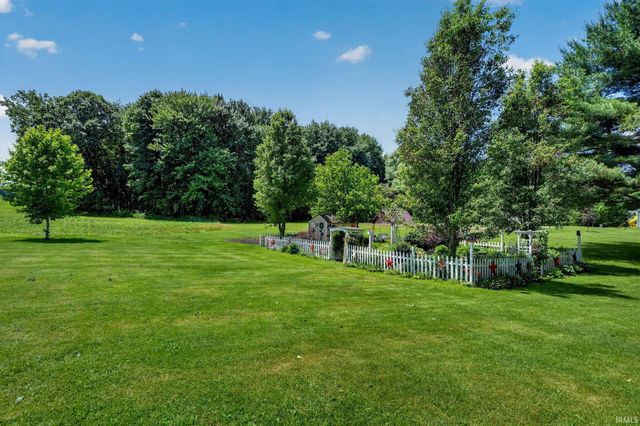 21660 Osborne Road, Lakeville, IN 46536