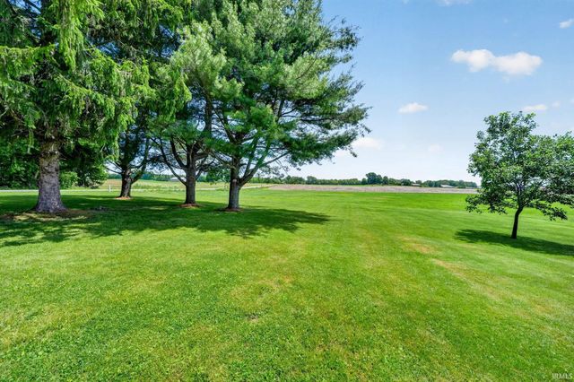 21660 Osborne Road, Lakeville, IN 46536