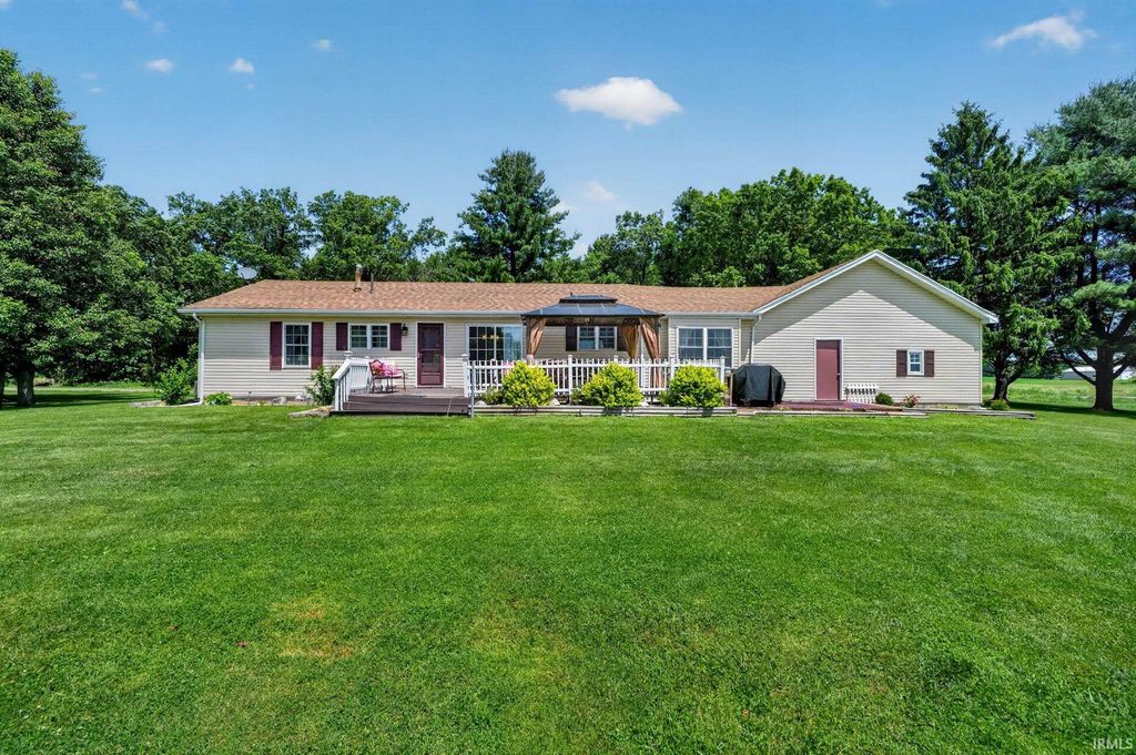 21660 Osborne Road, Lakeville, IN 46536