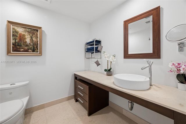 465 Brickell Ave 3804, Miami, FL 33131