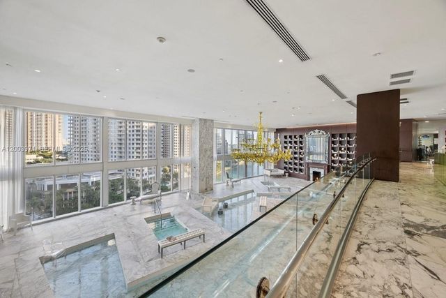 465 Brickell Ave 3804, Miami, FL 33131