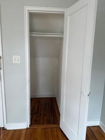 75-07 260th Street 1A, Glen Oaks, NY 11004