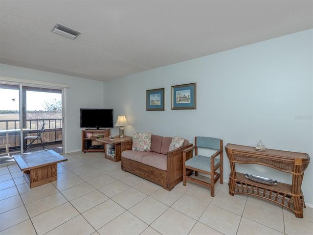 217 AIRPORT AVENUE W 216, Venice, FL 34285