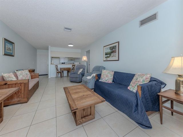 217 AIRPORT AVENUE W 216, Venice, FL 34285