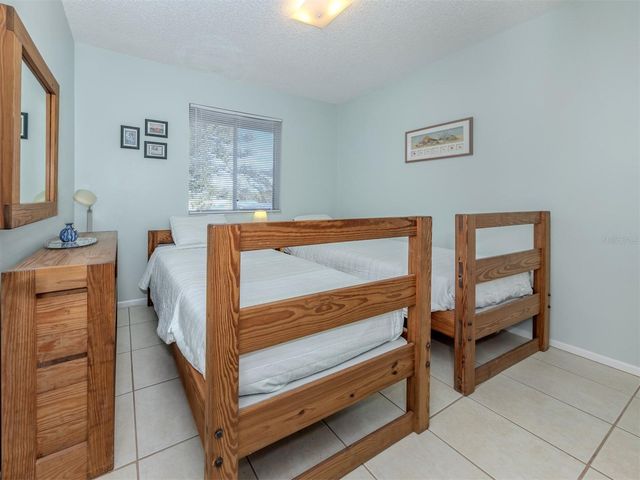 217 AIRPORT AVENUE W 216, Venice, FL 34285