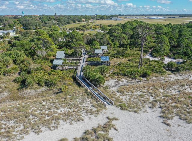 217 AIRPORT AVENUE W 216, Venice, FL 34285