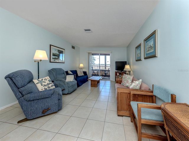 217 AIRPORT AVENUE W 216, Venice, FL 34285