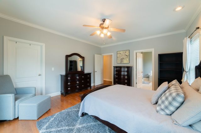 390 Carmen Dr, Paris, TN 38242