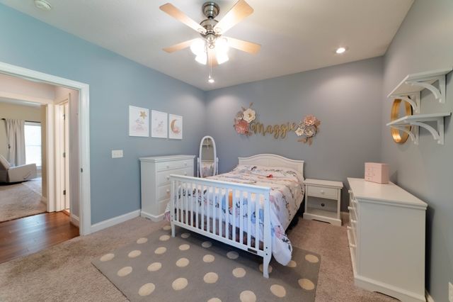 390 Carmen Dr, Paris, TN 38242