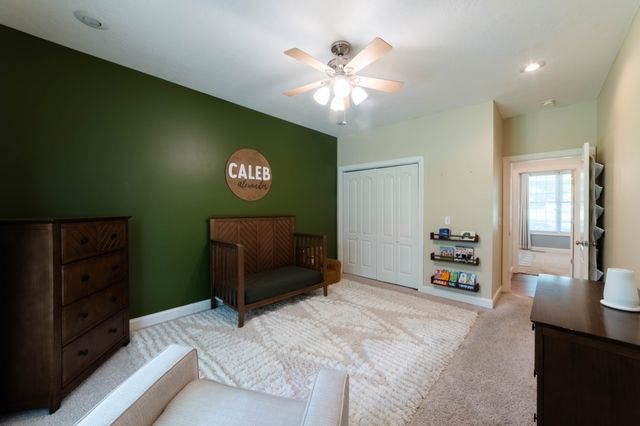 390 Carmen Dr, Paris, TN 38242