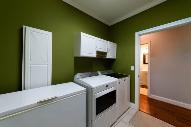 390 Carmen Dr, Paris, TN 38242