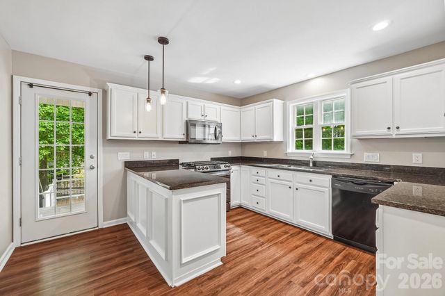 917 Clover Park Drive, Clover, SC 29710