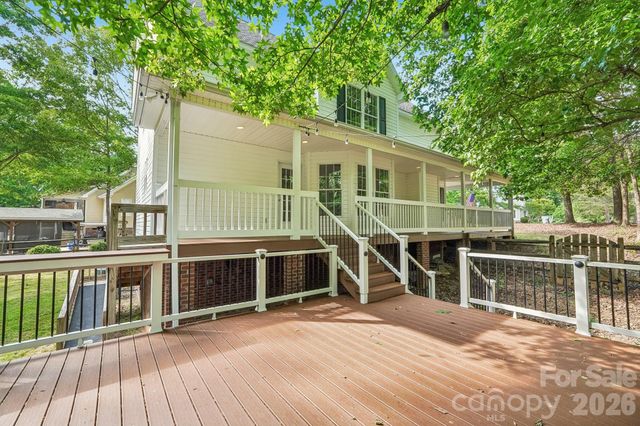 917 Clover Park Drive, Clover, SC 29710