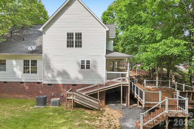 917 Clover Park Drive, Clover, SC 29710