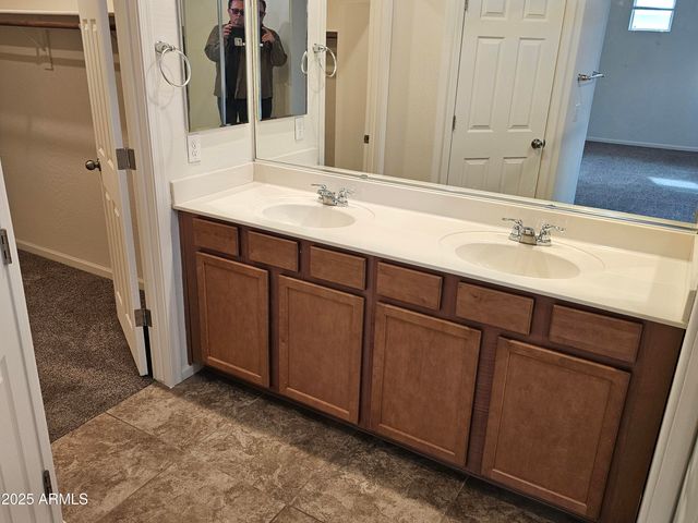 215 N 198TH Drive, Buckeye, AZ 85326