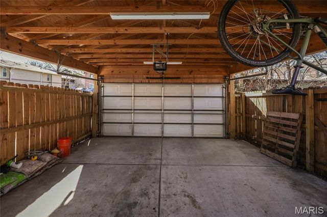 3932 Botanical Avenue, St Louis, MO 63110