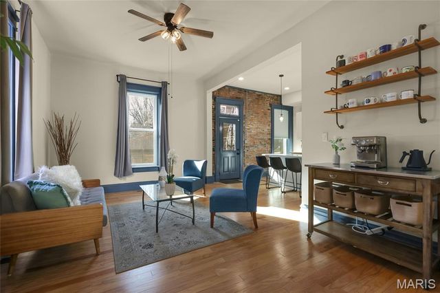 3932 Botanical Avenue, St Louis, MO 63110