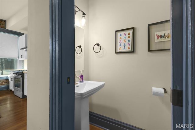 3932 Botanical Avenue, St Louis, MO 63110