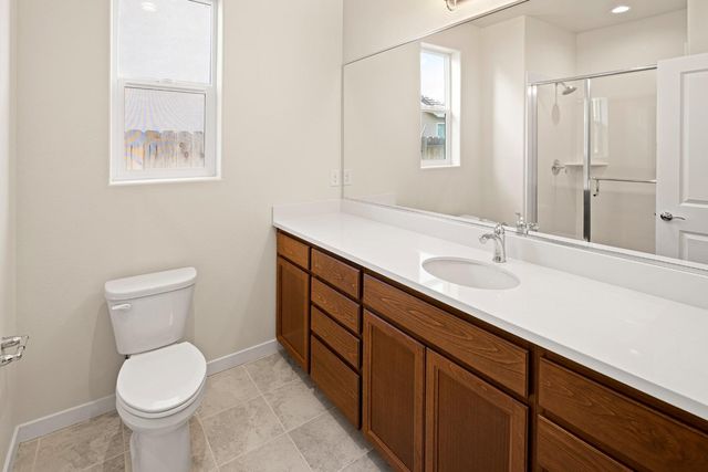 1727 Dos Rios Ct, Plumas Lake, CA 95961