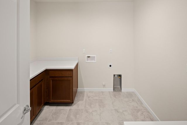 1727 Dos Rios Ct, Plumas Lake, CA 95961