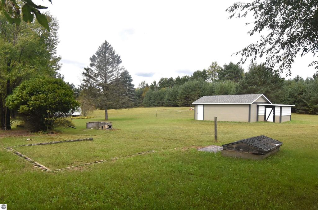 Image 1 of property listing at 4800 W Four Road, Buckley, MI 49620