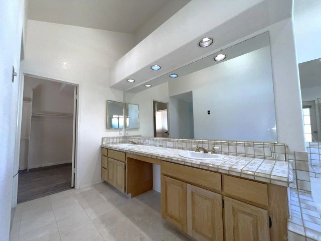 14109 Arbolitos Dr, Poway, CA 92064