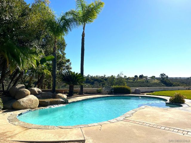 14109 Arbolitos Dr, Poway, CA 92064