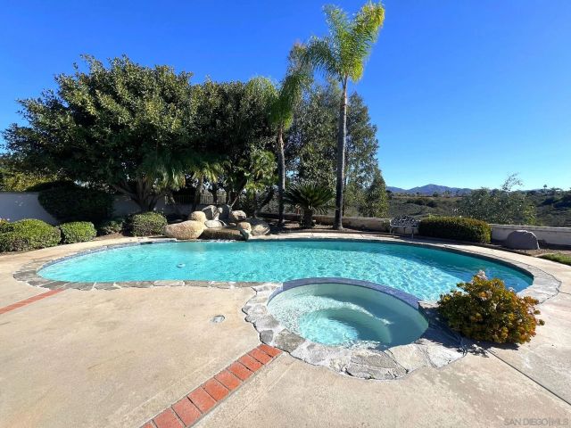 14109 Arbolitos Dr, Poway, CA 92064